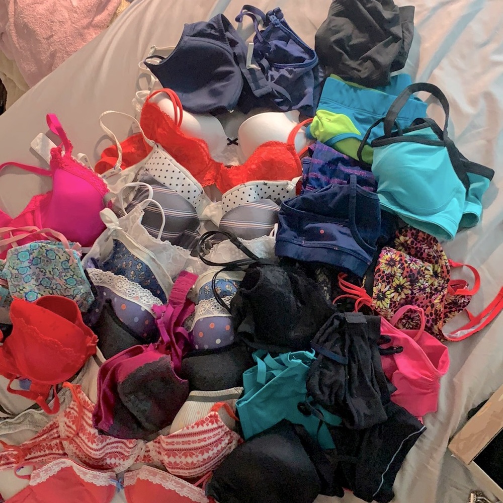 HUGE 34B/Small bra Bundle